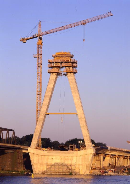 Liebherr 280 EC-H12 Litronic Liebherr 280 EC-H12 Litronic